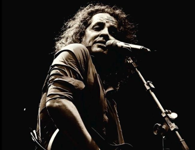 Heberth Azzul celebra 35 anos de carreira com a turnê e álbum No Tom do Azzul